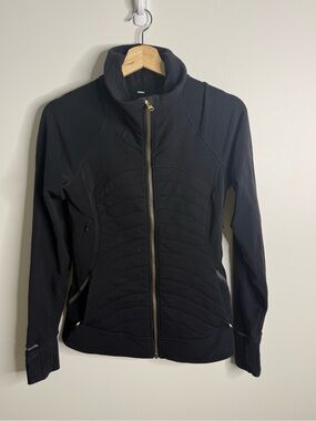 Lululemon fleece out jacket black size 6